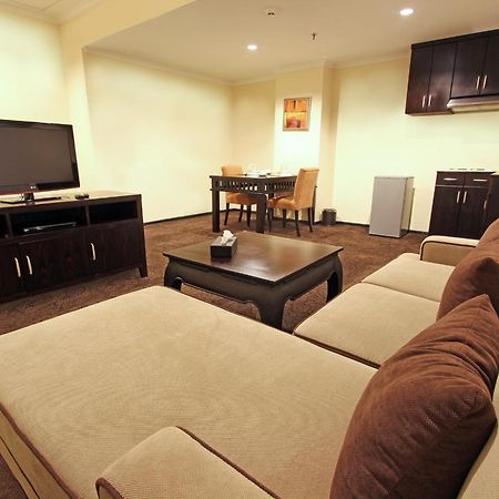 Harmoni One Convention Hotel And Service Apartments Batam Quarto foto