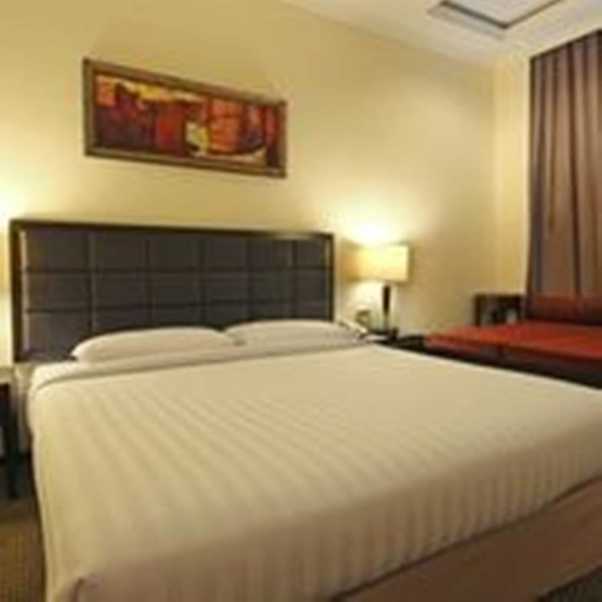 Harmoni One Convention Hotel And Service Apartments Batam Exterior foto