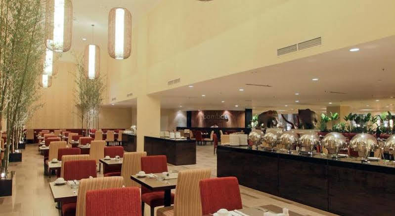 Harmoni One Convention Hotel And Service Apartments Batam Exterior foto